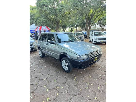 FIAT UNO 1.0 MPI MILLE FIRE 8V FLEX 4P MANUAL FIAT UNO 1.0 MPI MILLE FIRE 8V FLEX 4P MANUAL